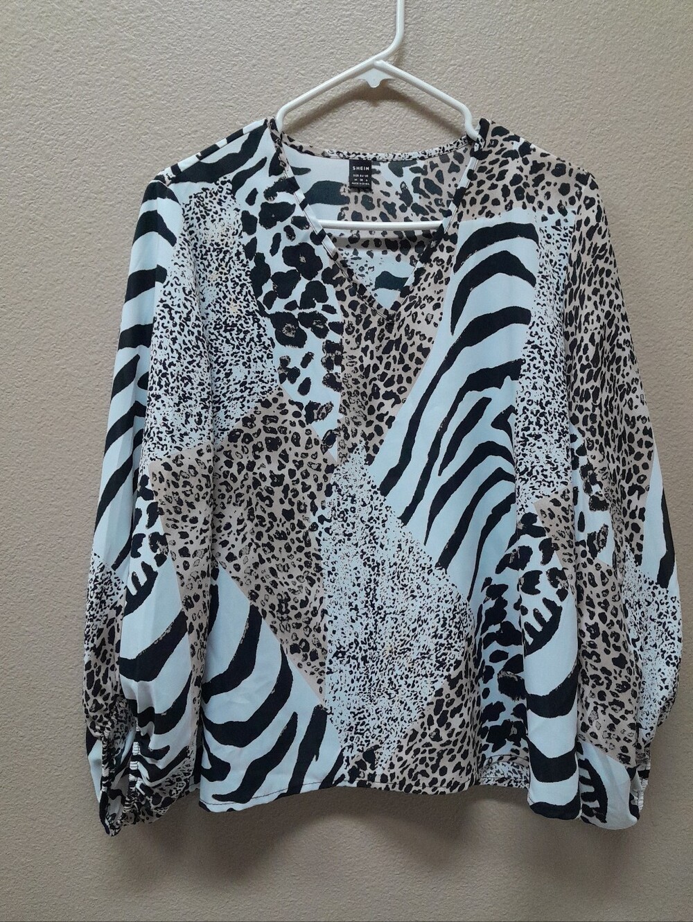 SHEIN Women's Mixed Animal Print V-Neck Blouse - Black,White & Tan Size:M Shein